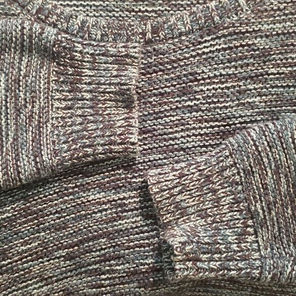 BDG Urban Outfitters Oversized sweater. Like new‼️ - Picture 6 of 6